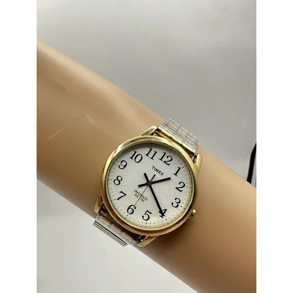 Timex Indiglo Men's Gold Tone Day Date Quartz Wristwatch WR 30M Stretch Band